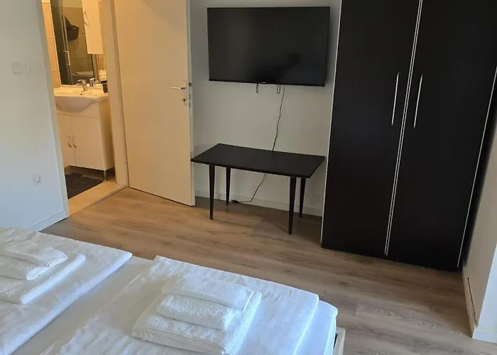 Hereditas Apartment *